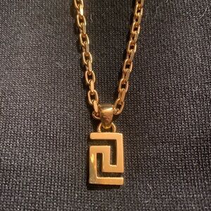 New VERSACE Greca Necklace Popular Rare